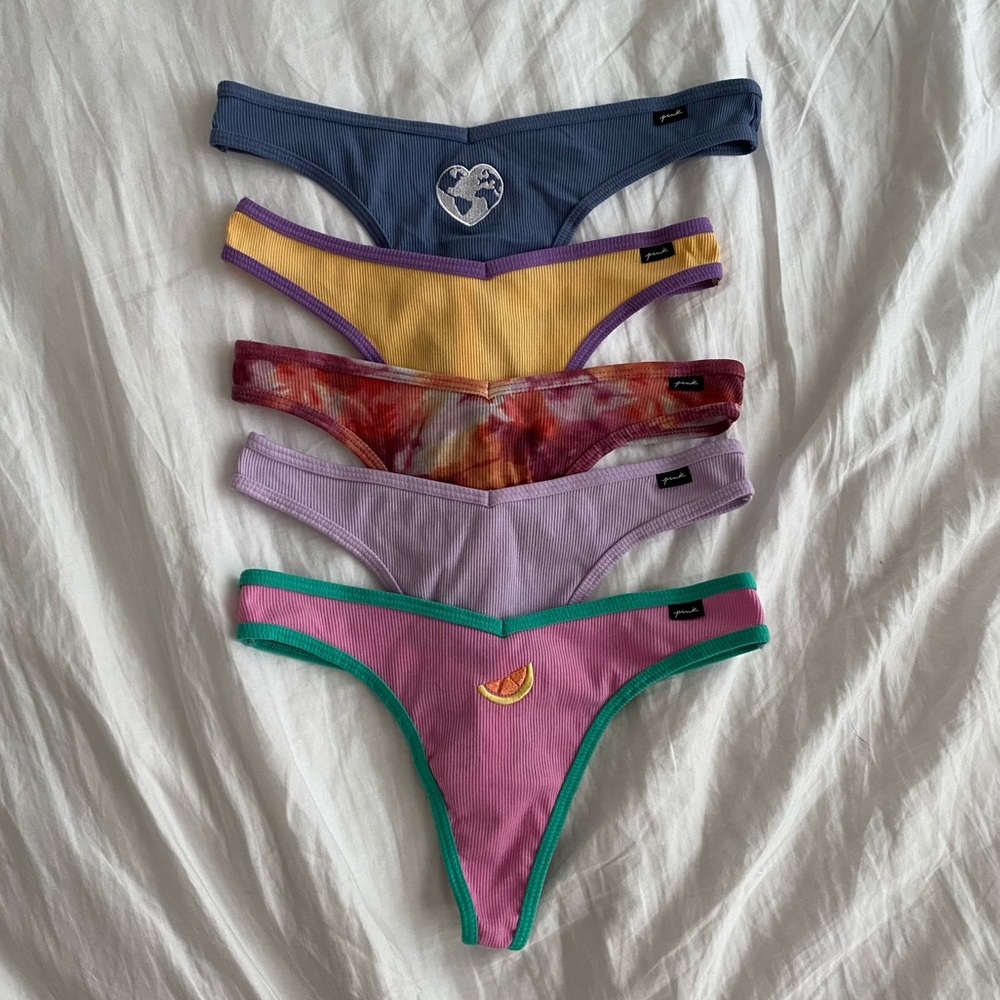 NWT vs pink cotton ribbed thong panties